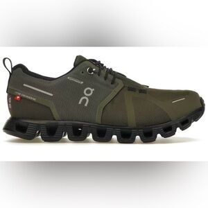 On’s Women’s Running Cloud 5 - Waterproof (brand new)